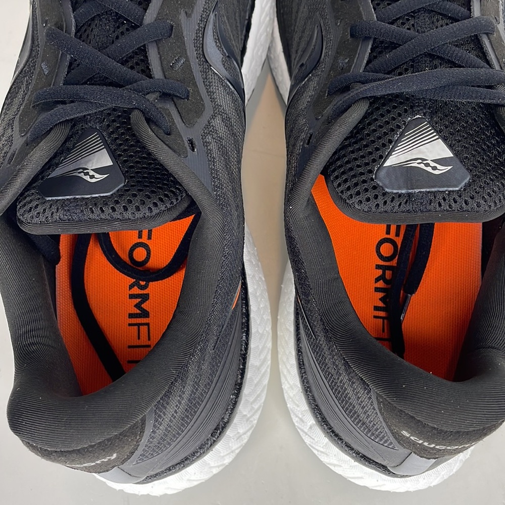 Saucony Triumph 19 black size 12.5 - Picture 5 of 7